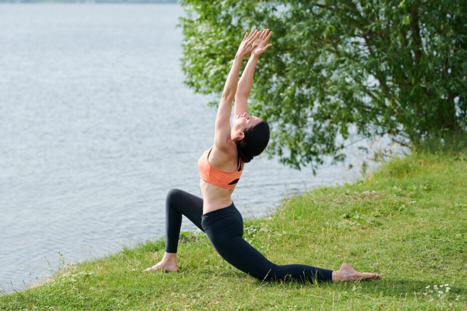 fente basse- yoga - yoga sur mesure- étirement- yoga albi- Anjaneyasana- cours semi personnalisés- cours particuliers